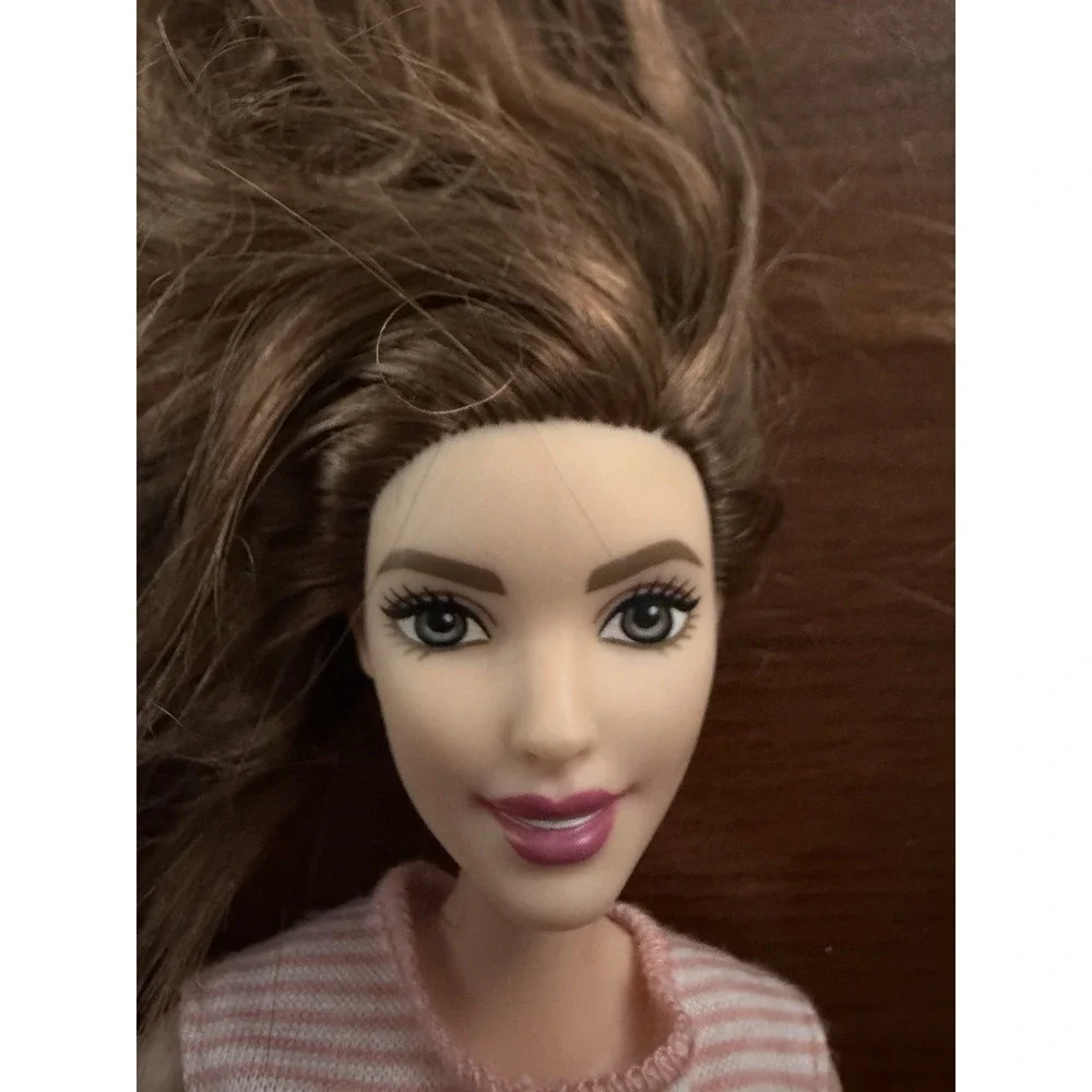 2015 Mattel Barbie Doll Brunette With‎ Pink Striped Shirt + Pants